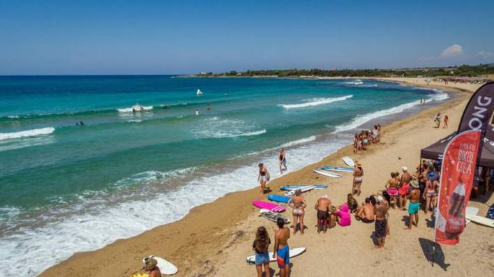 1 lagouvardos beach
