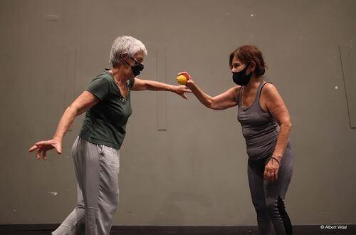 08 diethes festival xorou kalamata megaro xorou workshop for adults photo