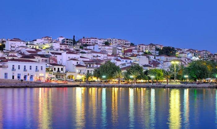 Pylos navarino costa beach