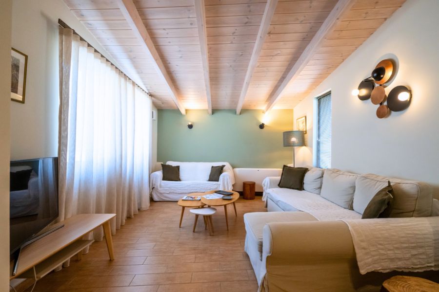 Η κρεβατοκάμαρα της ενοικιαζόμενης βίλας TINAS HOME